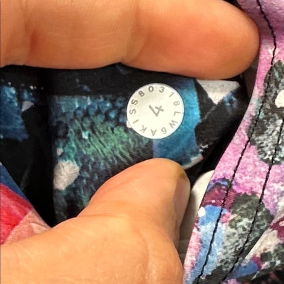 Lululemon Fast & Free Crop II *Nulux 19" Color Crush Multi - Picture 5 of 6